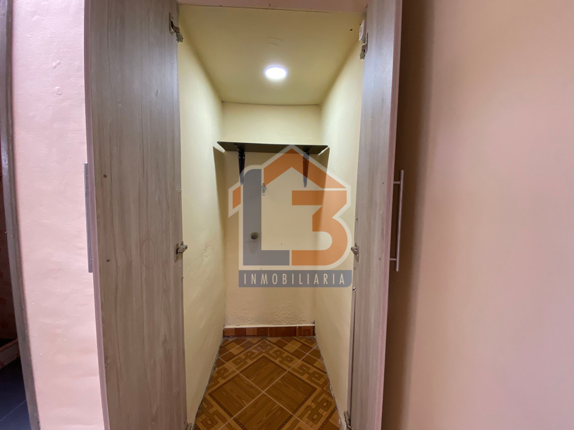 SE VENDE CASA SECTOR LAS AMERICAS 12..jpg