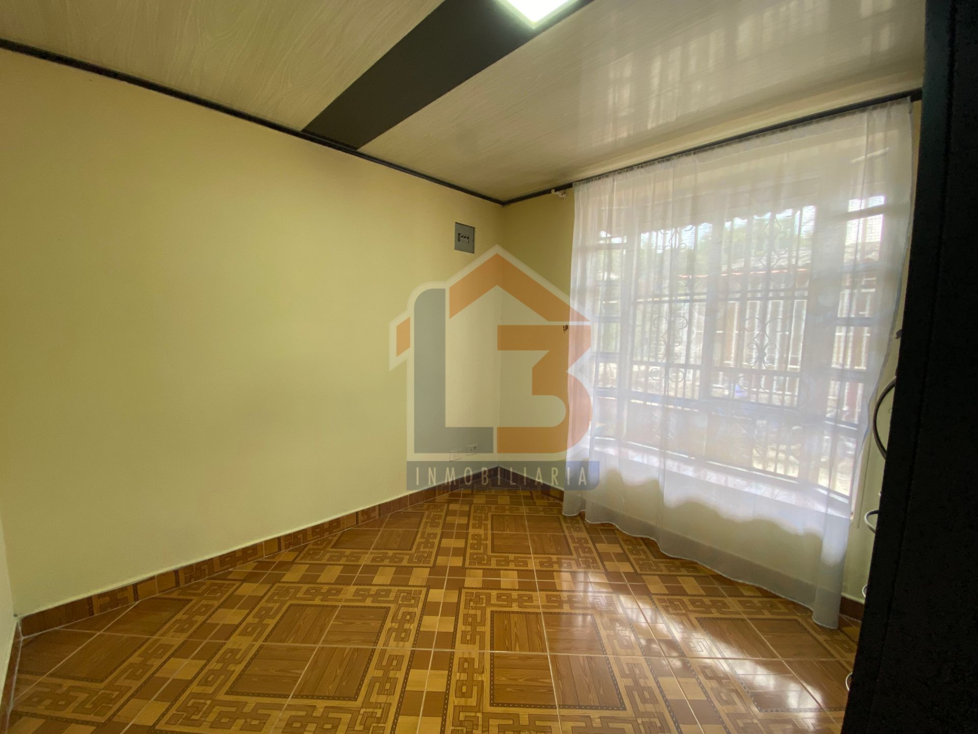 SE VENDE CASA SECTOR LAS AMERICAS 24..jpg