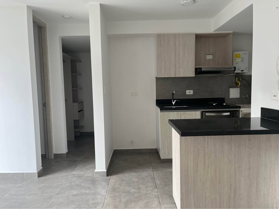 SE VENDE APARTAESTUDIO EN AV. CENTENARIO 3..jpg