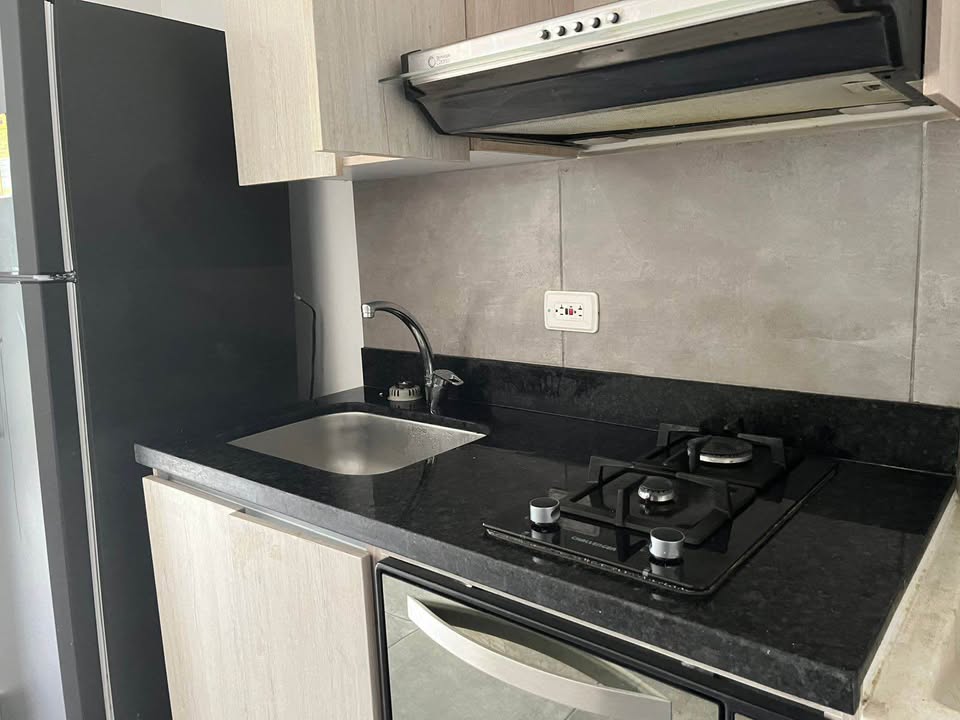 SE VENDE APARTAESTUDIO EN AV. CENTENARIO 4..jpg