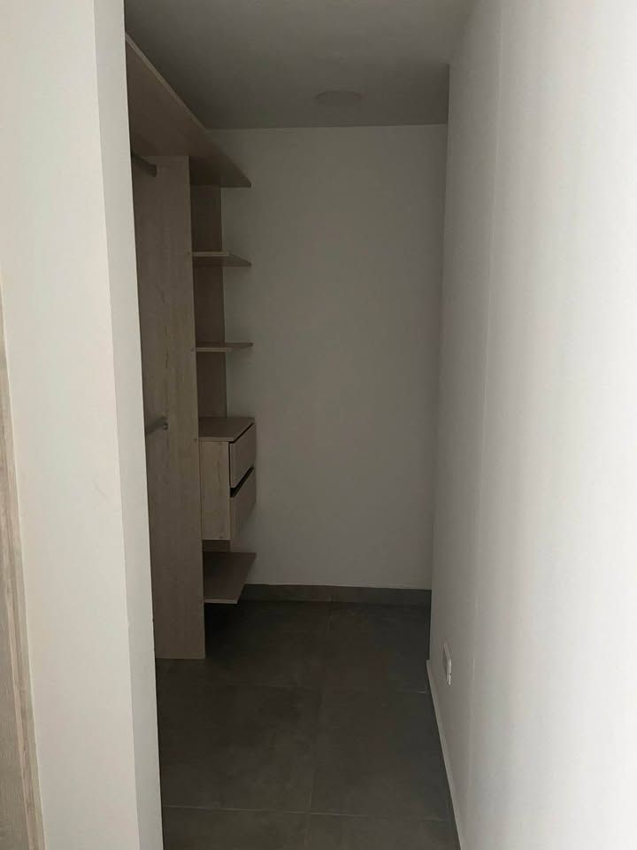 SE VENDE APARTAESTUDIO EN AV. CENTENARIO 5..jpg