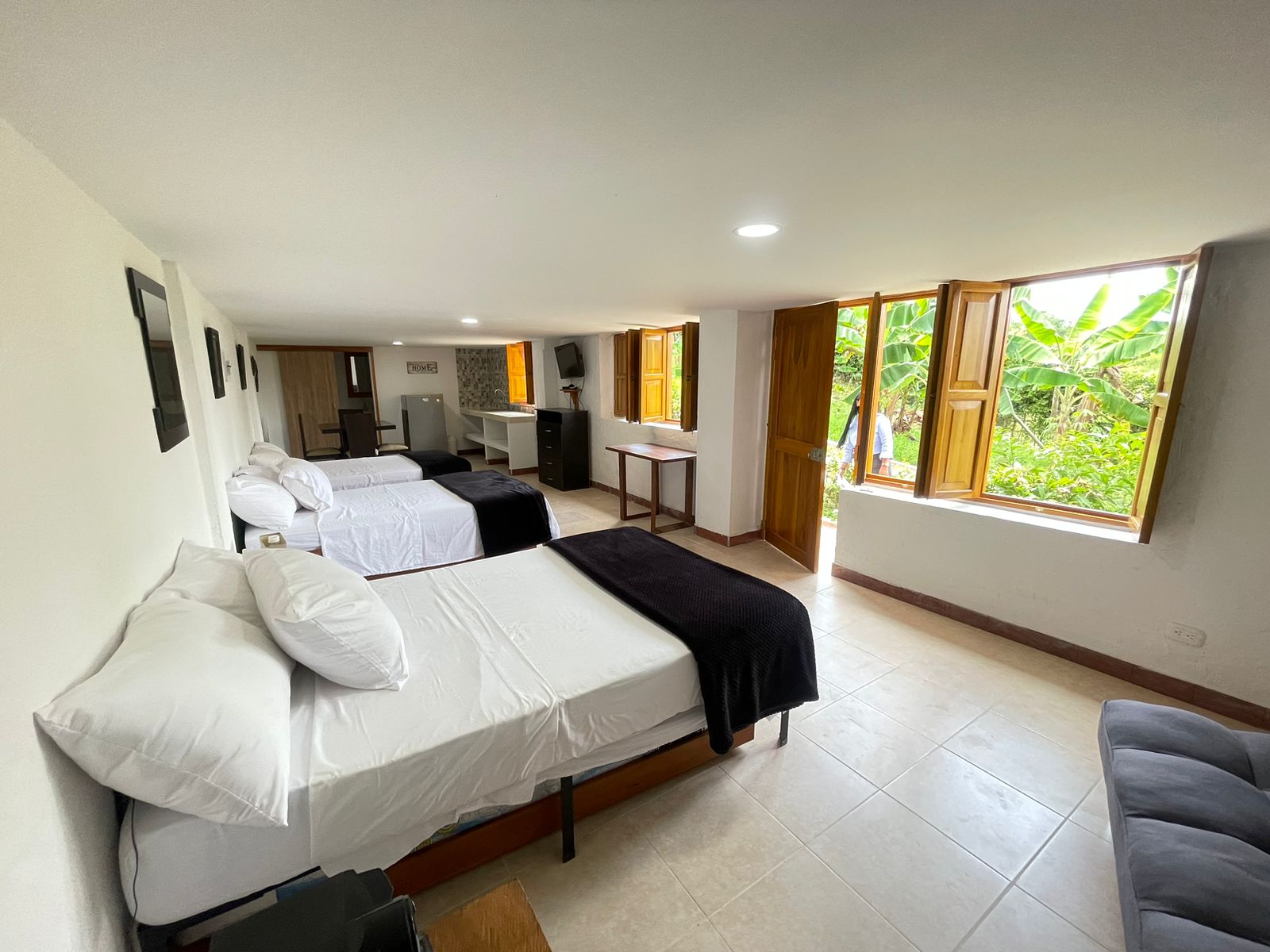 SE VENDE FINCA EN MONTENEGRO 18..jpg