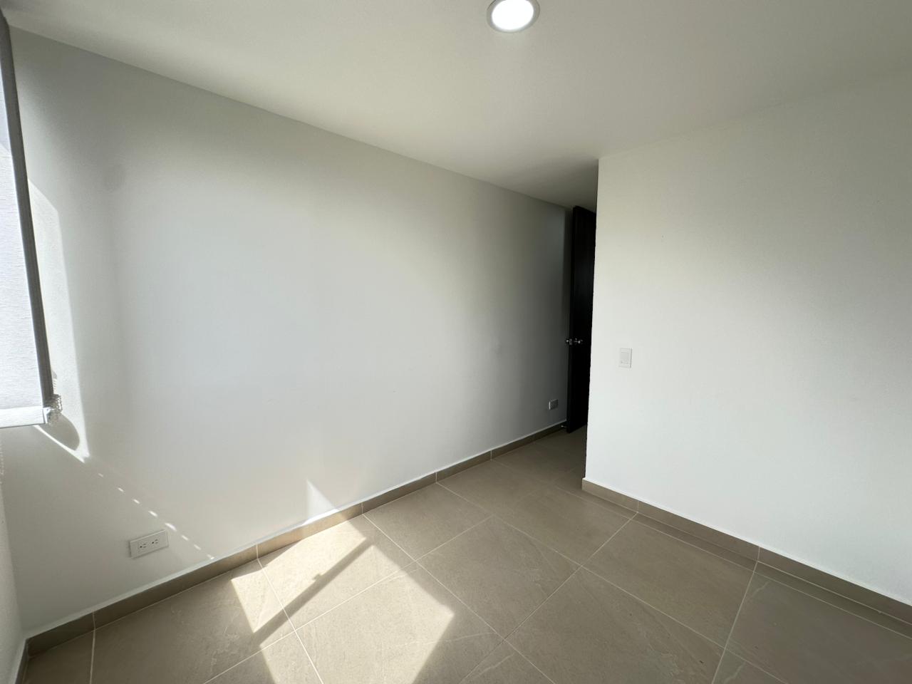 SE VENDE APTO EN AV. 19 NORTE 21..jpeg