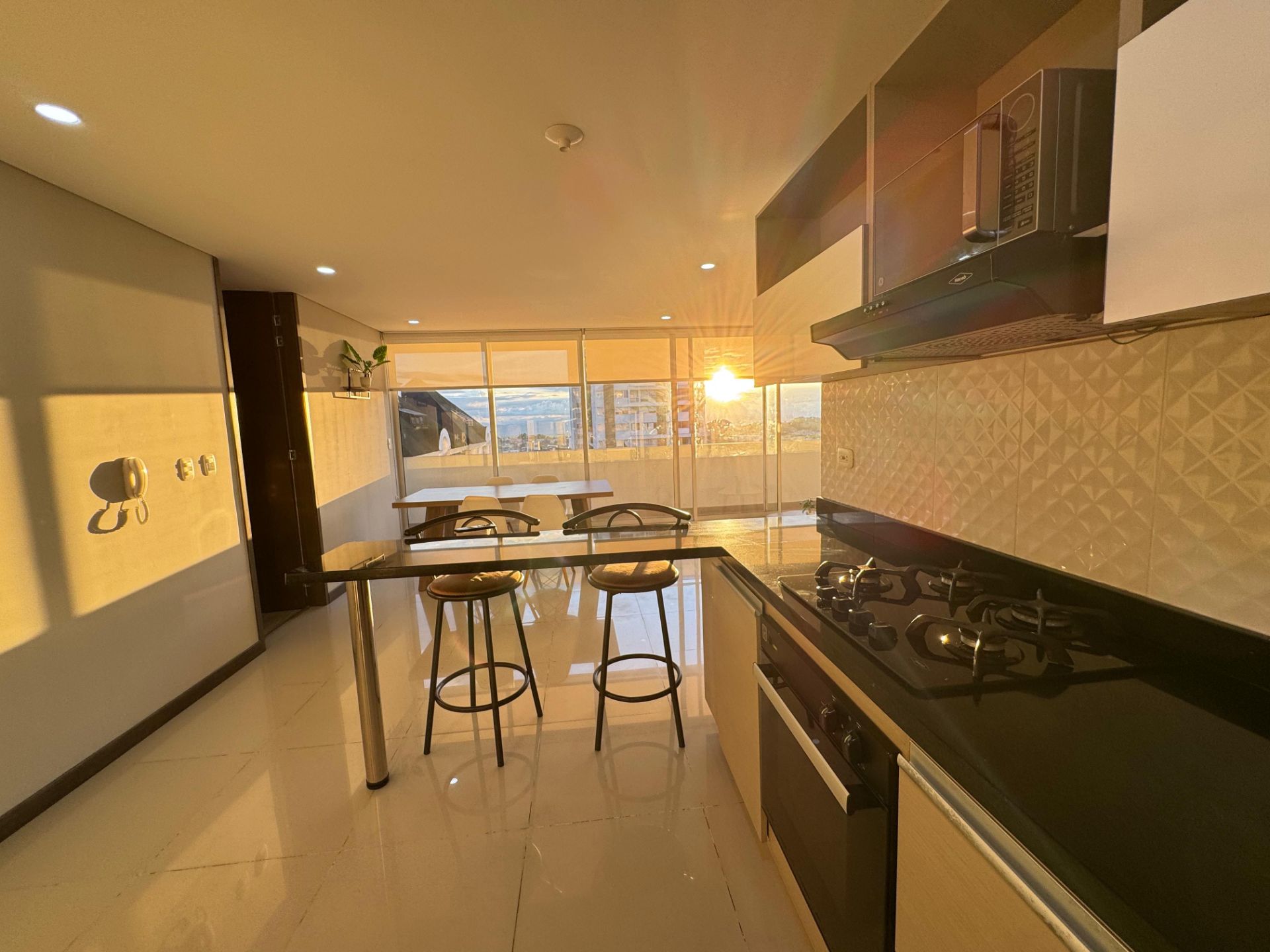 7. LINDO APARTAMENTO AMOBLADO SECTOR FUNDADORES ALQUILER POR NOCHES (14).jpg