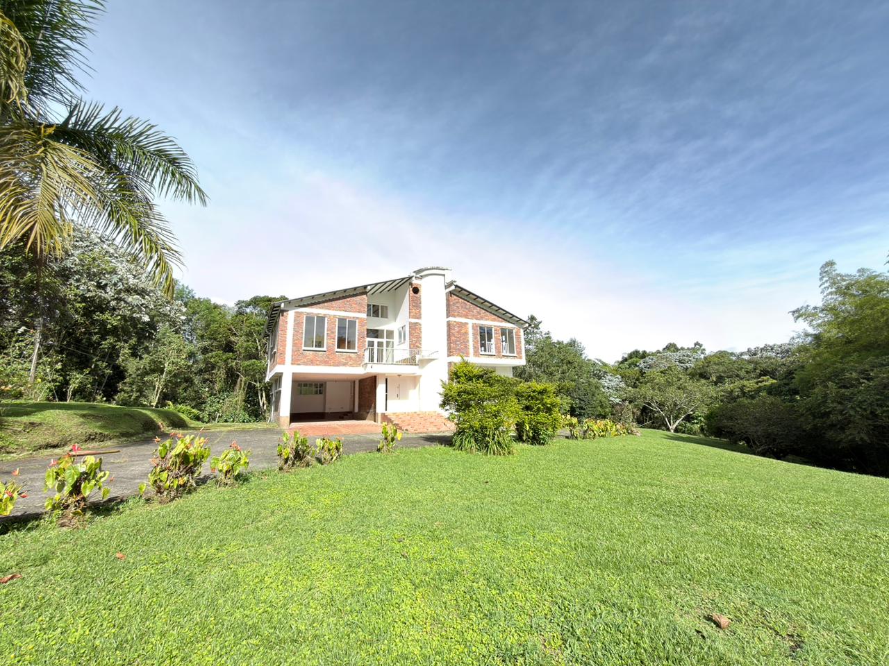 SE VENDE Y SE ARRIENDA EN LA ALDEA  2..jpeg