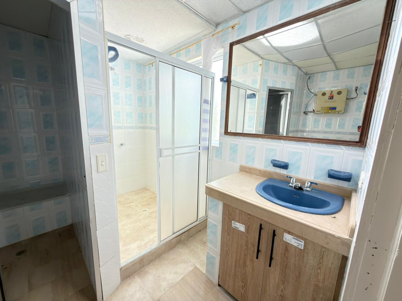 SE VENDE Y SE ARRIENDA EN LA ALDEA  23..jpeg