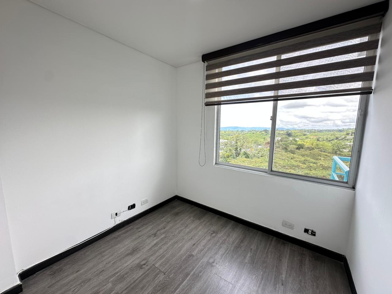 SE VENDE APTO EN LA AV. 19 NORTE  14..jpeg
