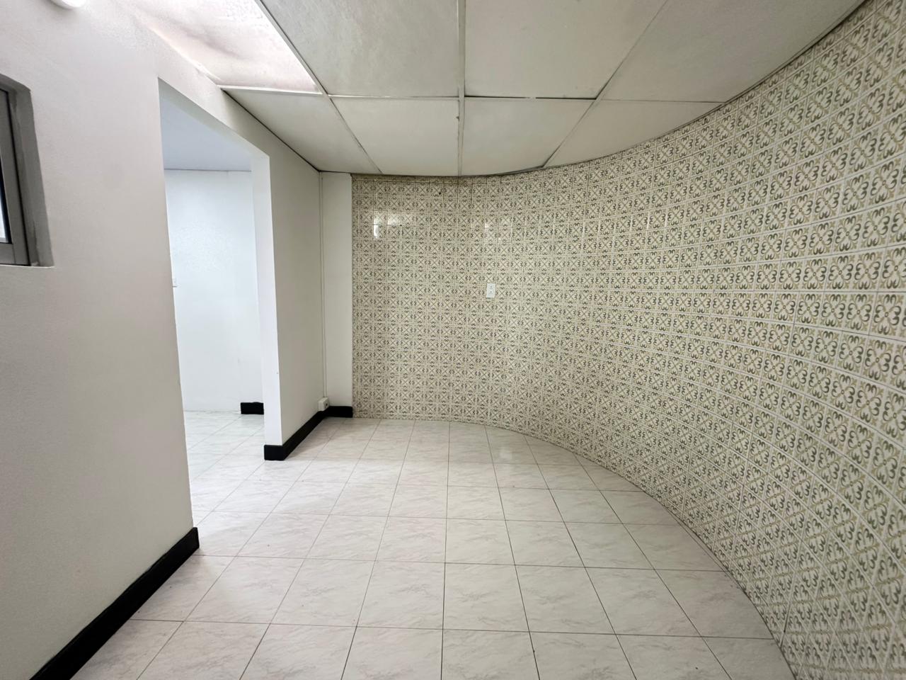 castellana 14.jpeg