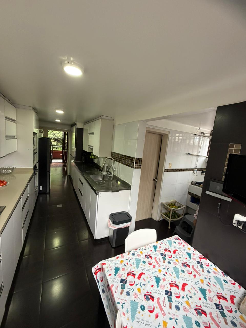 SE VENDE APTO EN LA CASTELLANA  4..jpeg