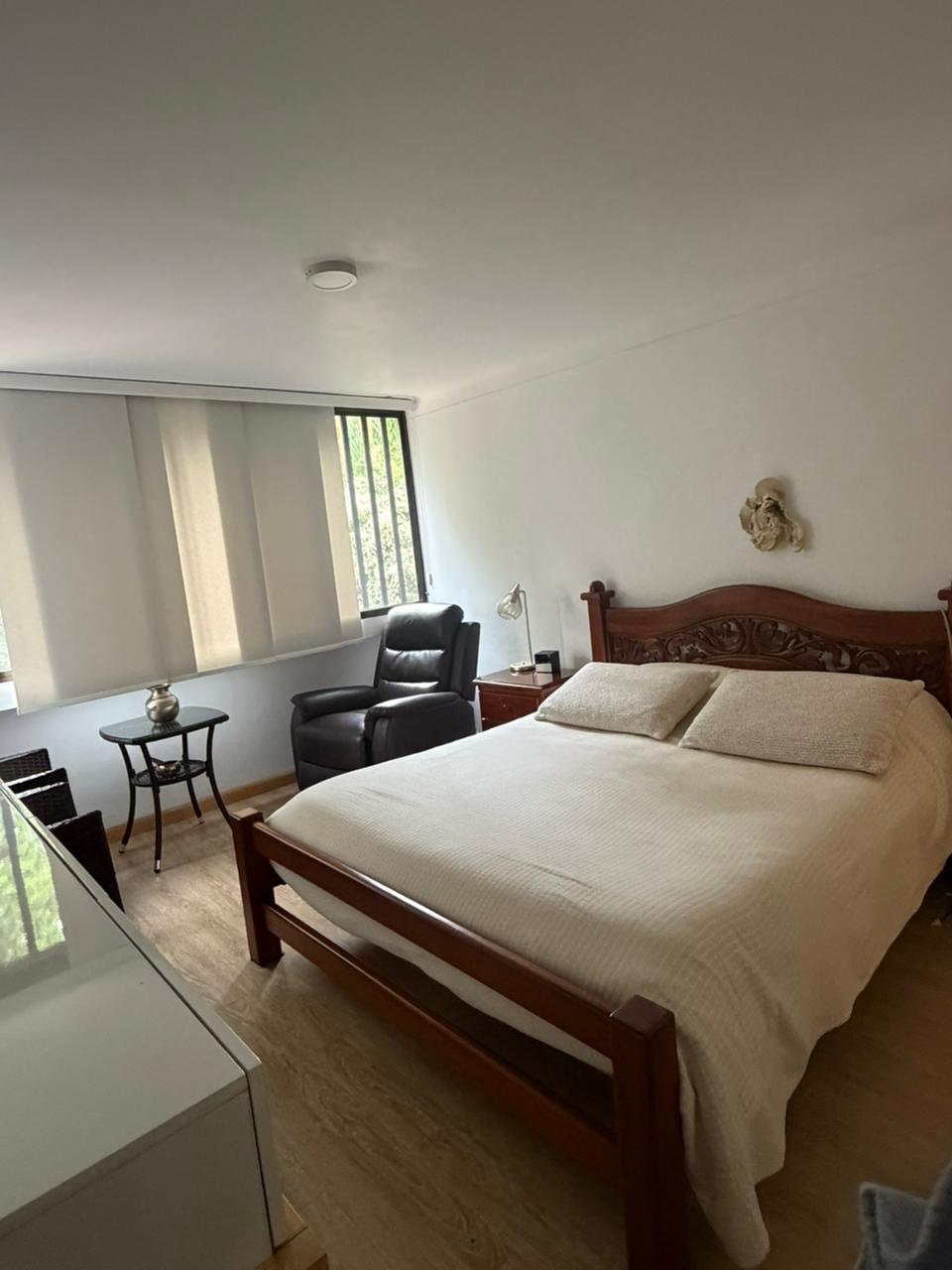 SE VENDE APTO EN LA CASTELLANA  9..jpeg