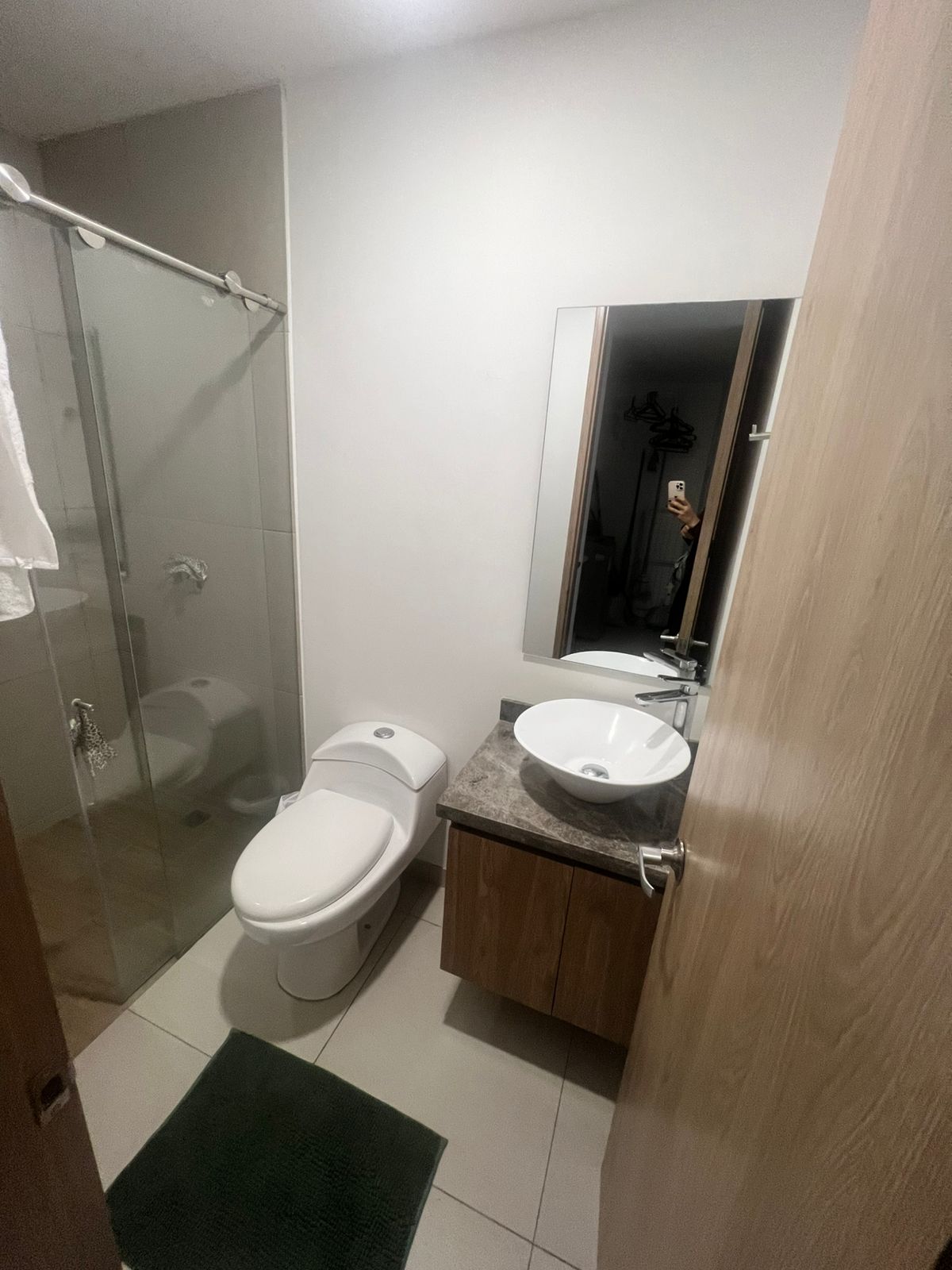SE VENDE APARTAMENTO EN AV. BOLIVAR 7..jpeg