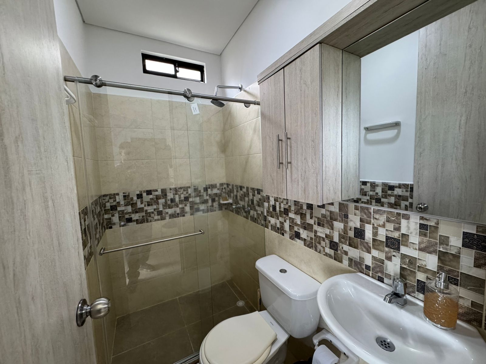 SE VENDE APARTASOL EN LA TEBAIDA  14..jpeg