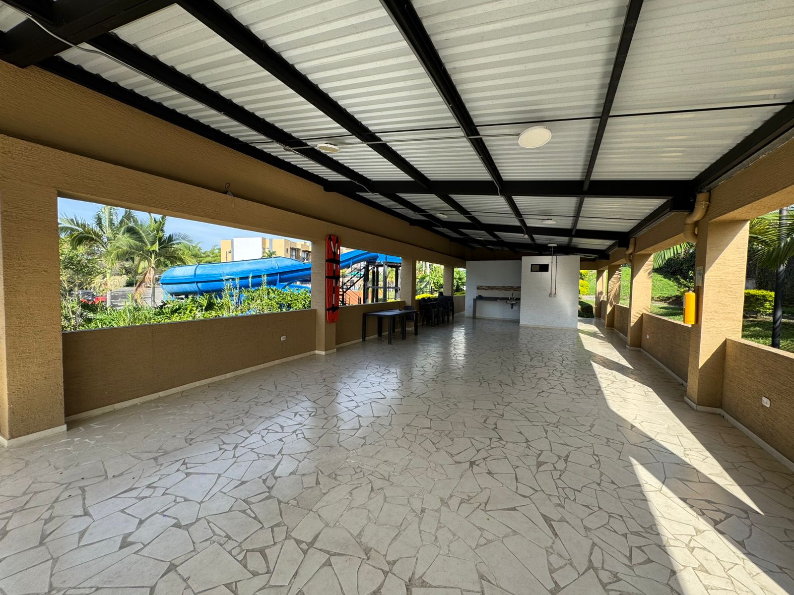 SE VENDE APARTASOL EN LA TEBAIDA  34..jpeg