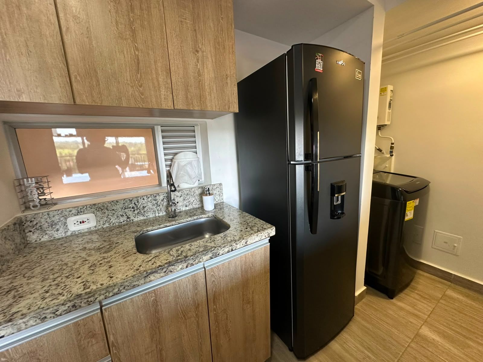 HERMOSO APARTAMENTO EN LA AV 19 NORTE  (30).jpeg