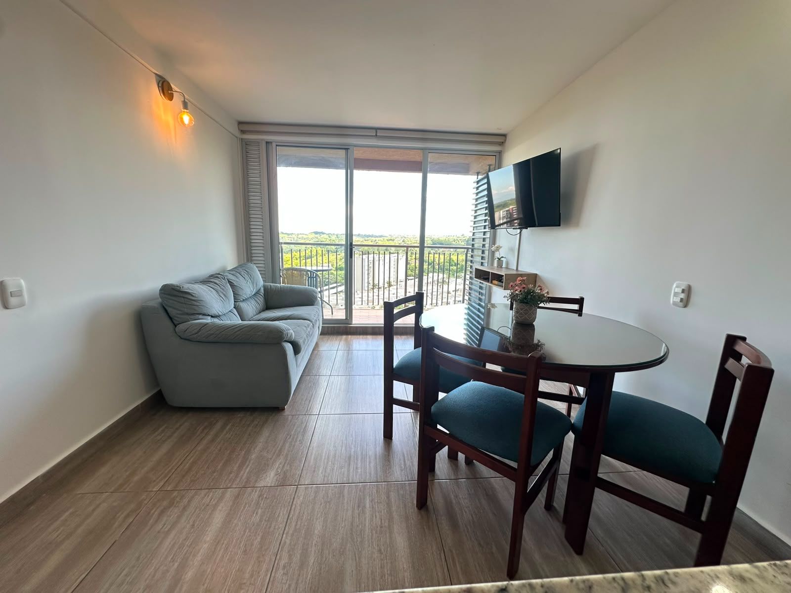 HERMOSO APARTAMENTO EN LA AV 19 NORTE  (60).jpeg