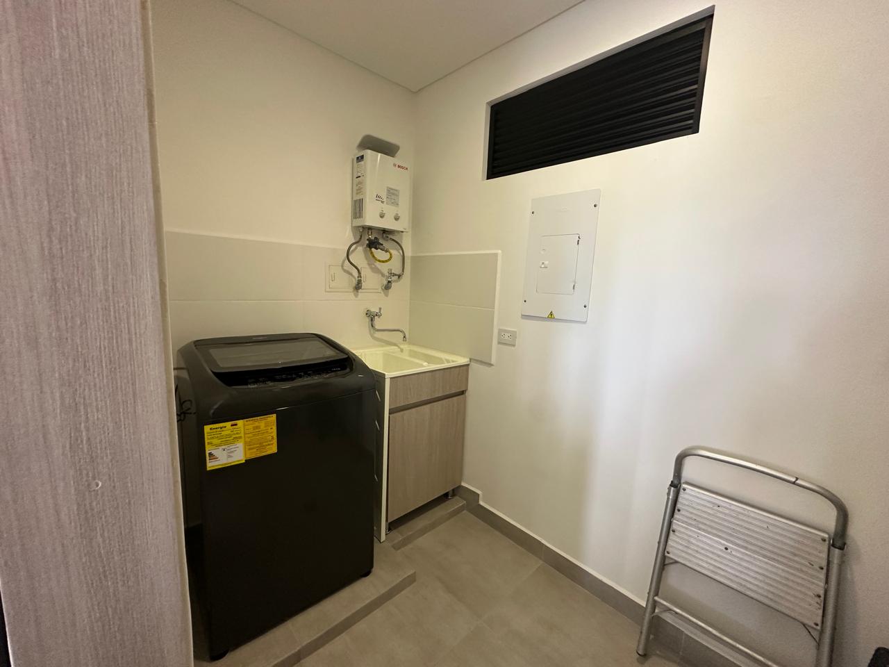 HERMOSO APARTAMENTO EN EL CAIMO  (230).jpeg
