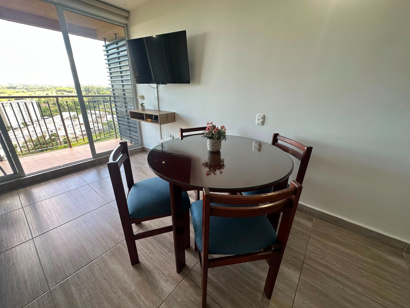 HERMOSO APARTAMENTO EN LA AV 19 NORTE  (43).jpeg