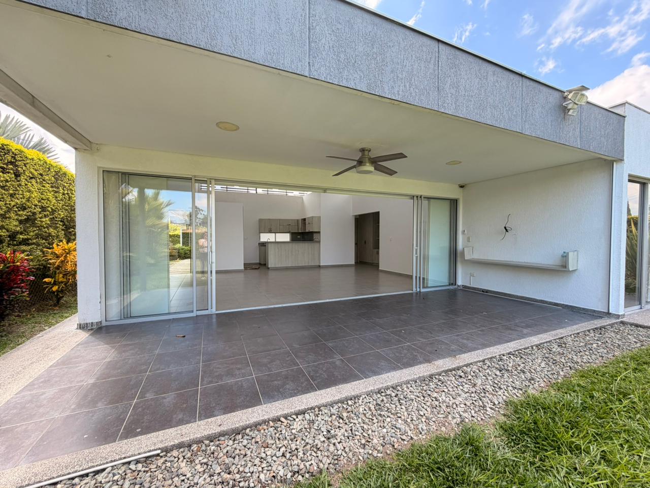 SE VENDE CASA CAMPESTRE EN CALARCÁ  1..jpeg