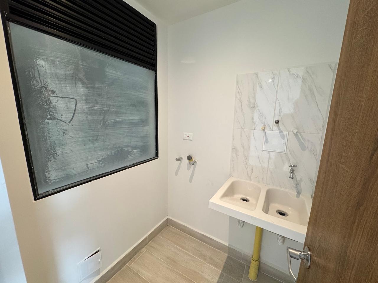 SE VENDE APARTAMENTO EN LA CASTELLANA  3..jpeg