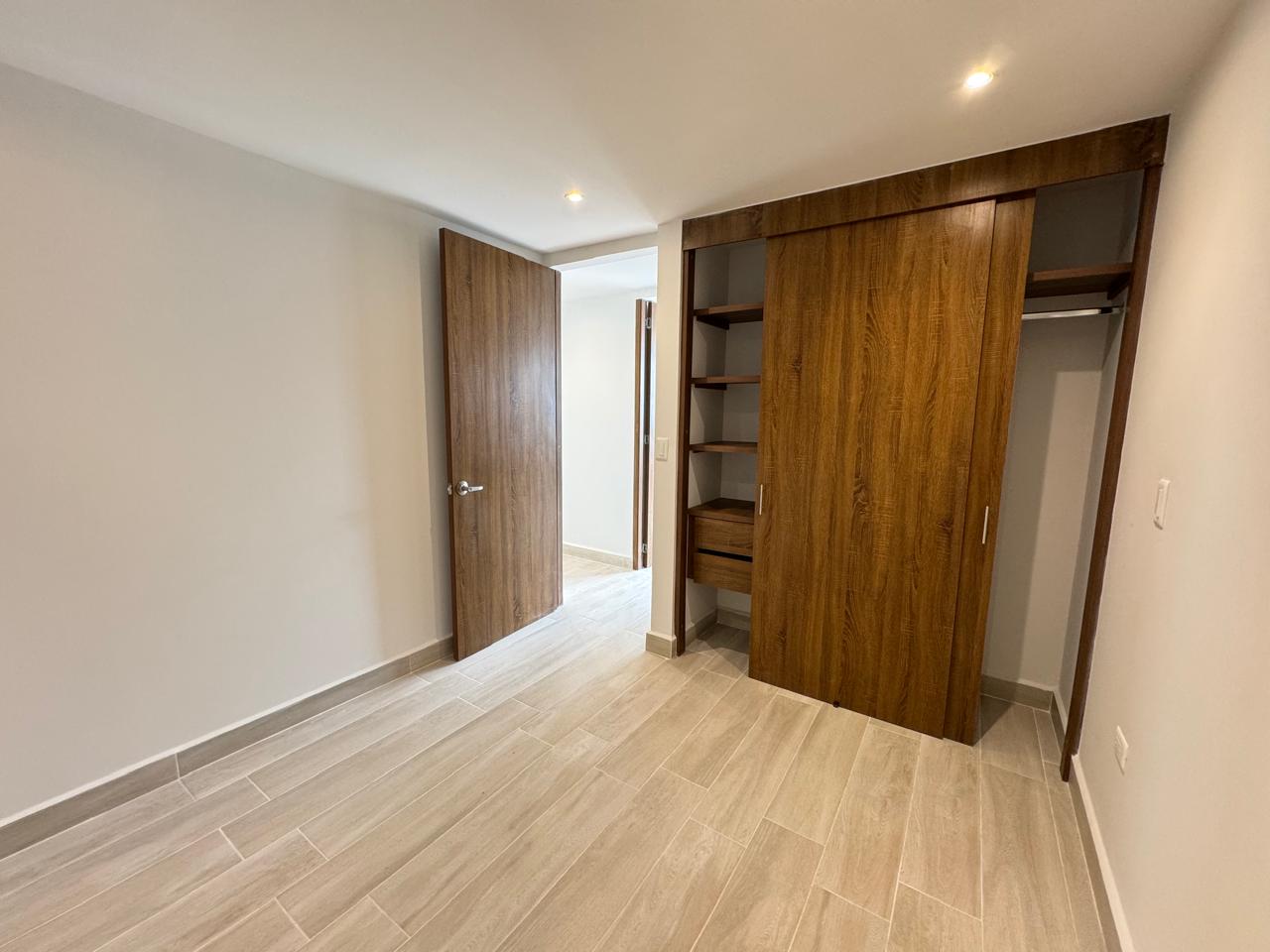 SE VENDE APARTAMENTO EN LA CASTELLANA  16..jpeg