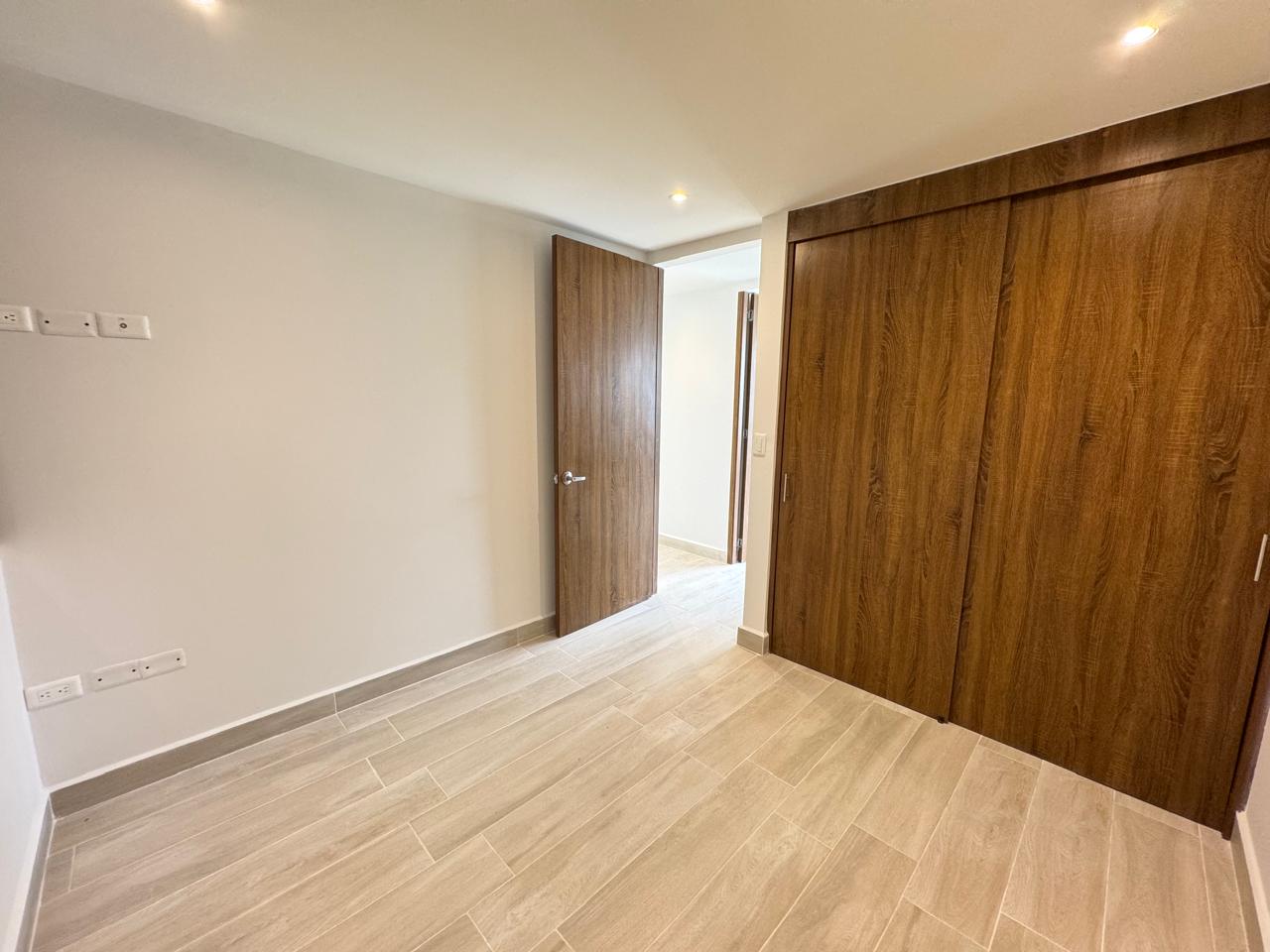 SE VENDE APARTAMENTO EN LA CASTELLANA  17..jpeg