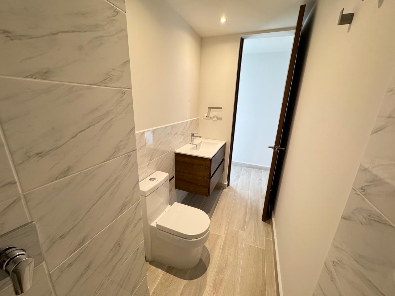 SE VENDE APARTAMENTO EN LA CASTELLANA  19..jpeg