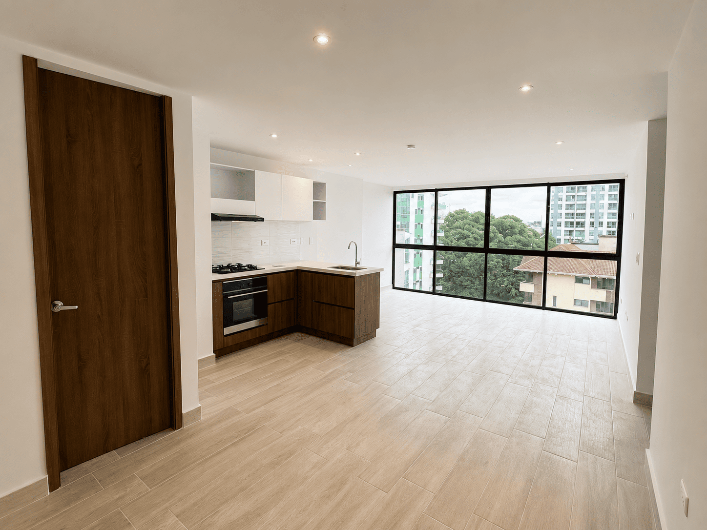 SE VENDE APARTAMENTO EN LA CASTELLANA  1..png