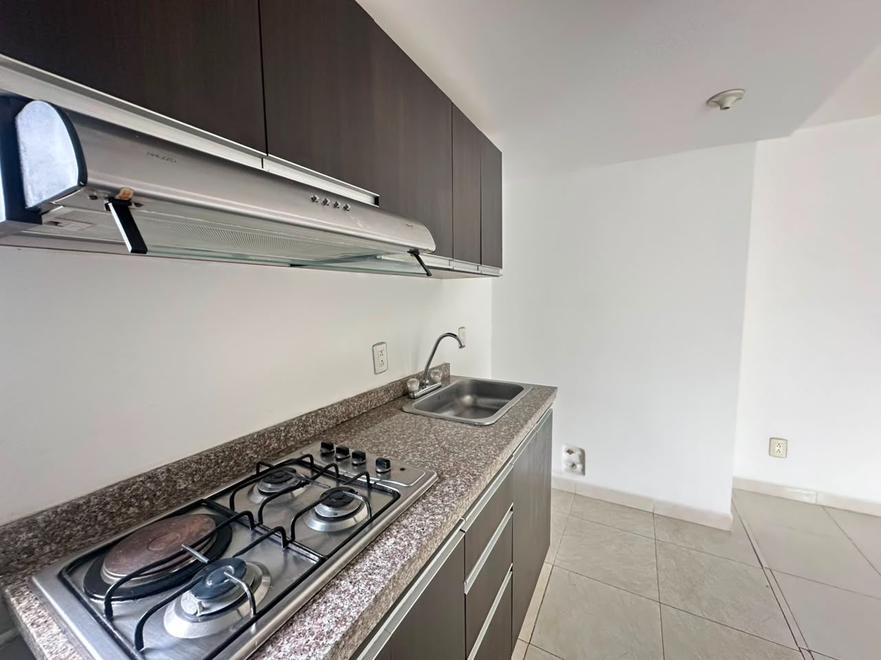 SE VENDE APARTAMENTO EN AV. 19 NORTE  8..jpeg