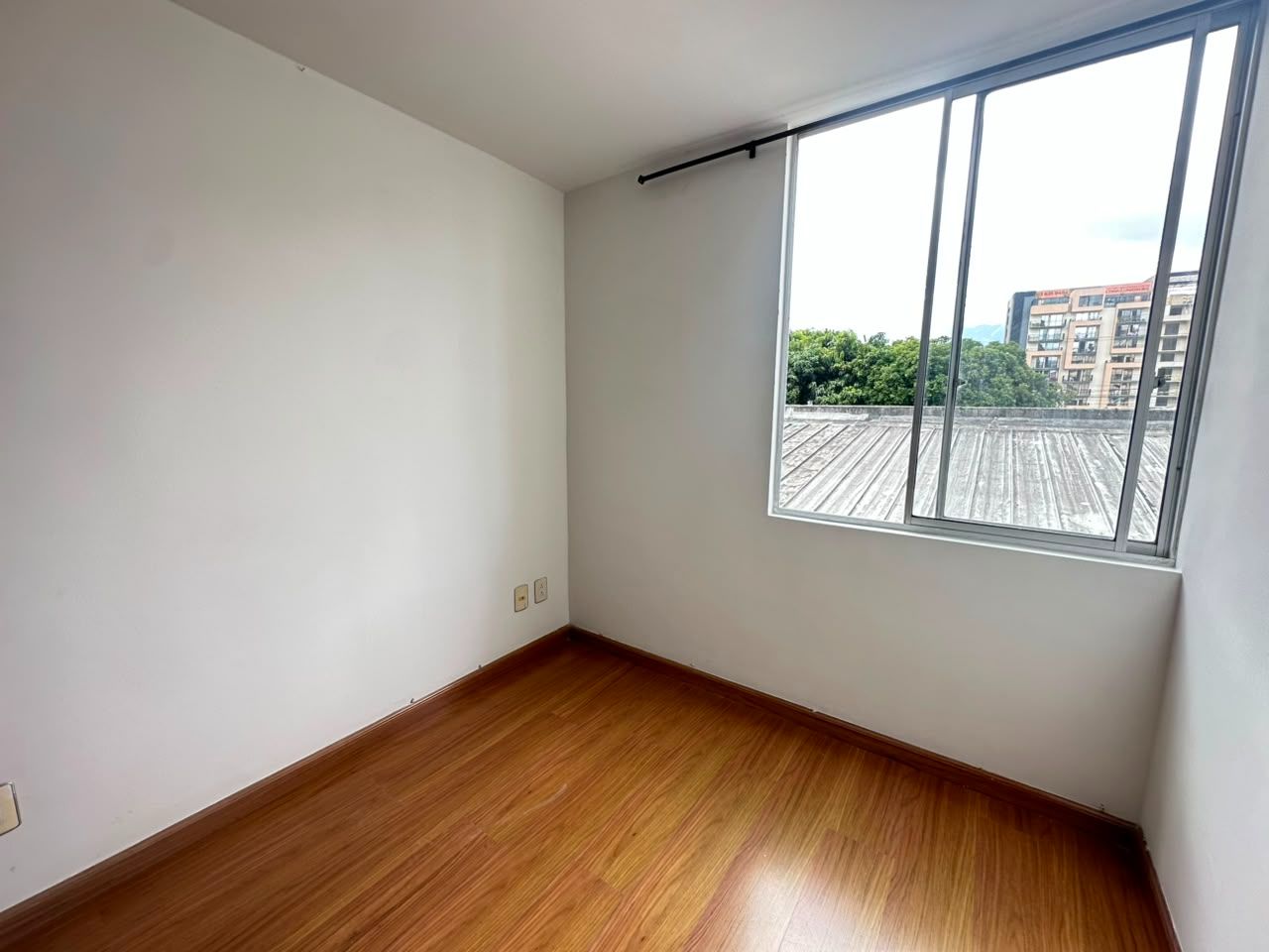 SE VENDE APARTAMENTO EN AV. 19 NORTE  13..jpeg