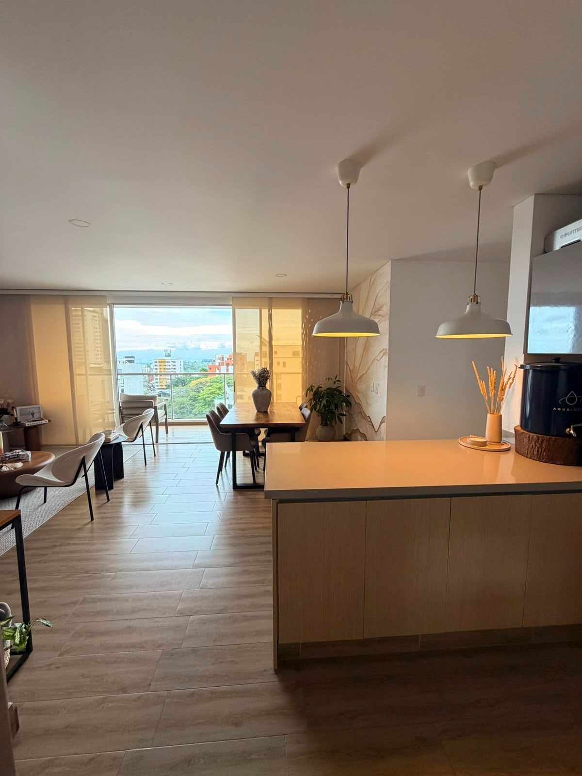 SE VENDE APARTAMENTO EN LA CASTELLANA  1..jpeg
