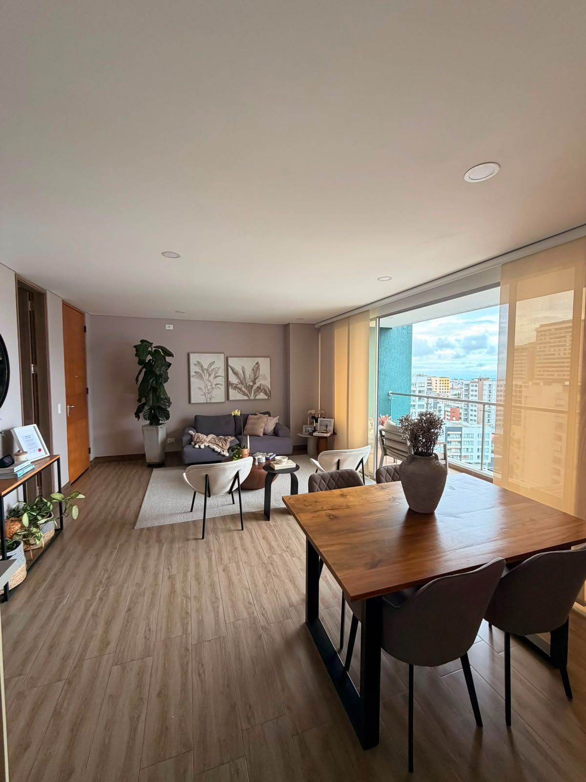 SE VENDE APARTAMENTO EN LA CASTELLANA  4..jpeg