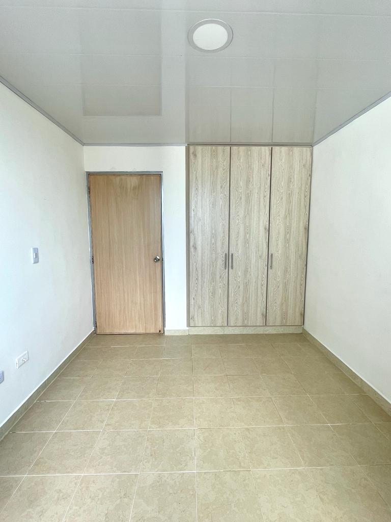 SE VENDE APTO EN EL CENTRO  11..jpg
